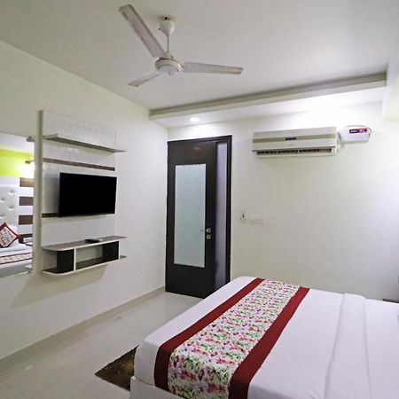 Hotel Star Inn Suite - Delhi Airport ニューデリー エクステリア 写真