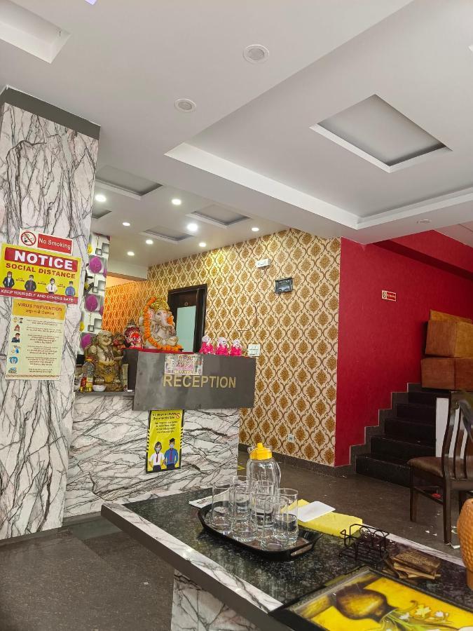 Hotel Star Inn Suite - Delhi Airport ニューデリー エクステリア 写真