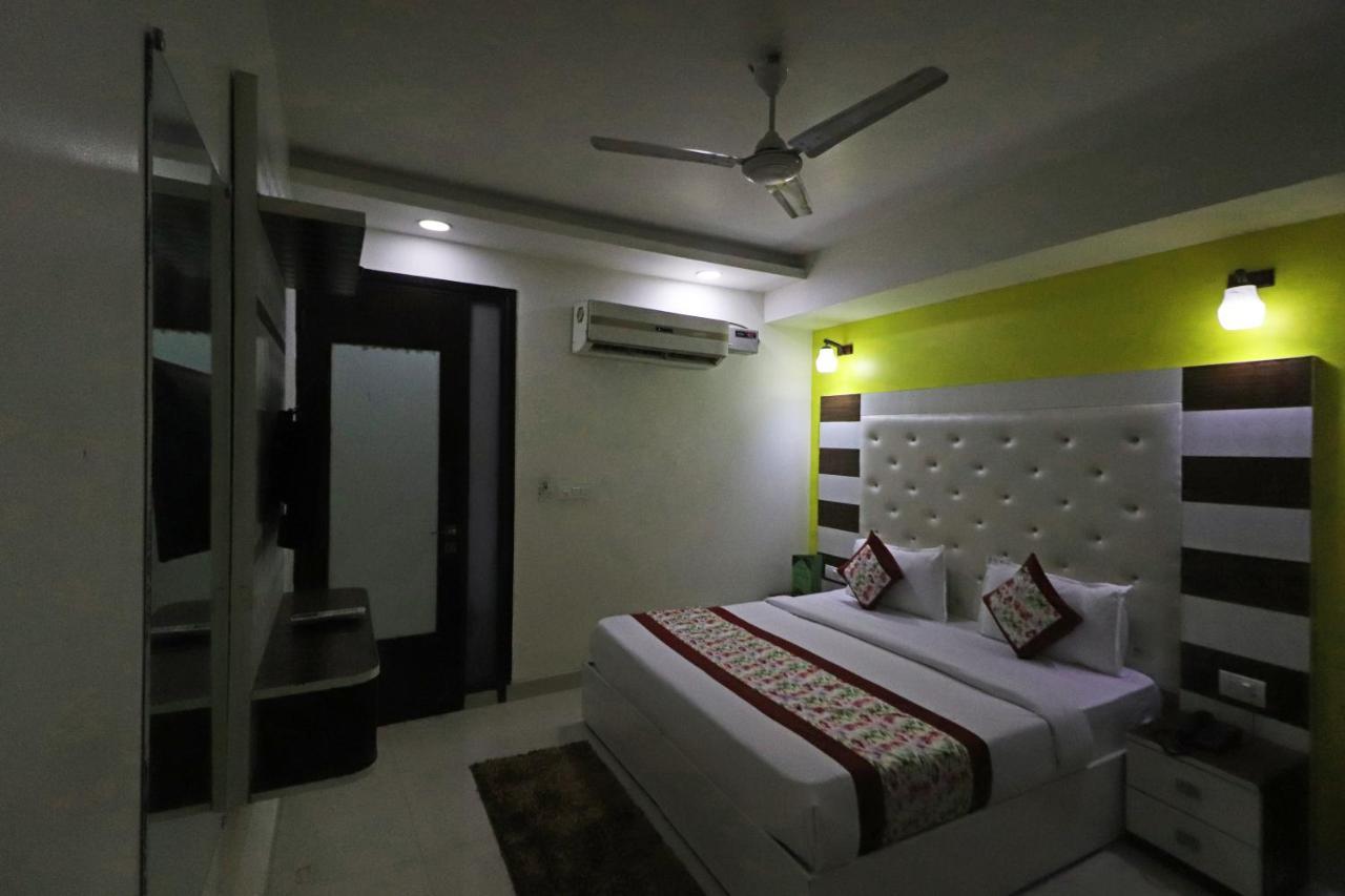 Hotel Star Inn Suite - Delhi Airport ニューデリー エクステリア 写真