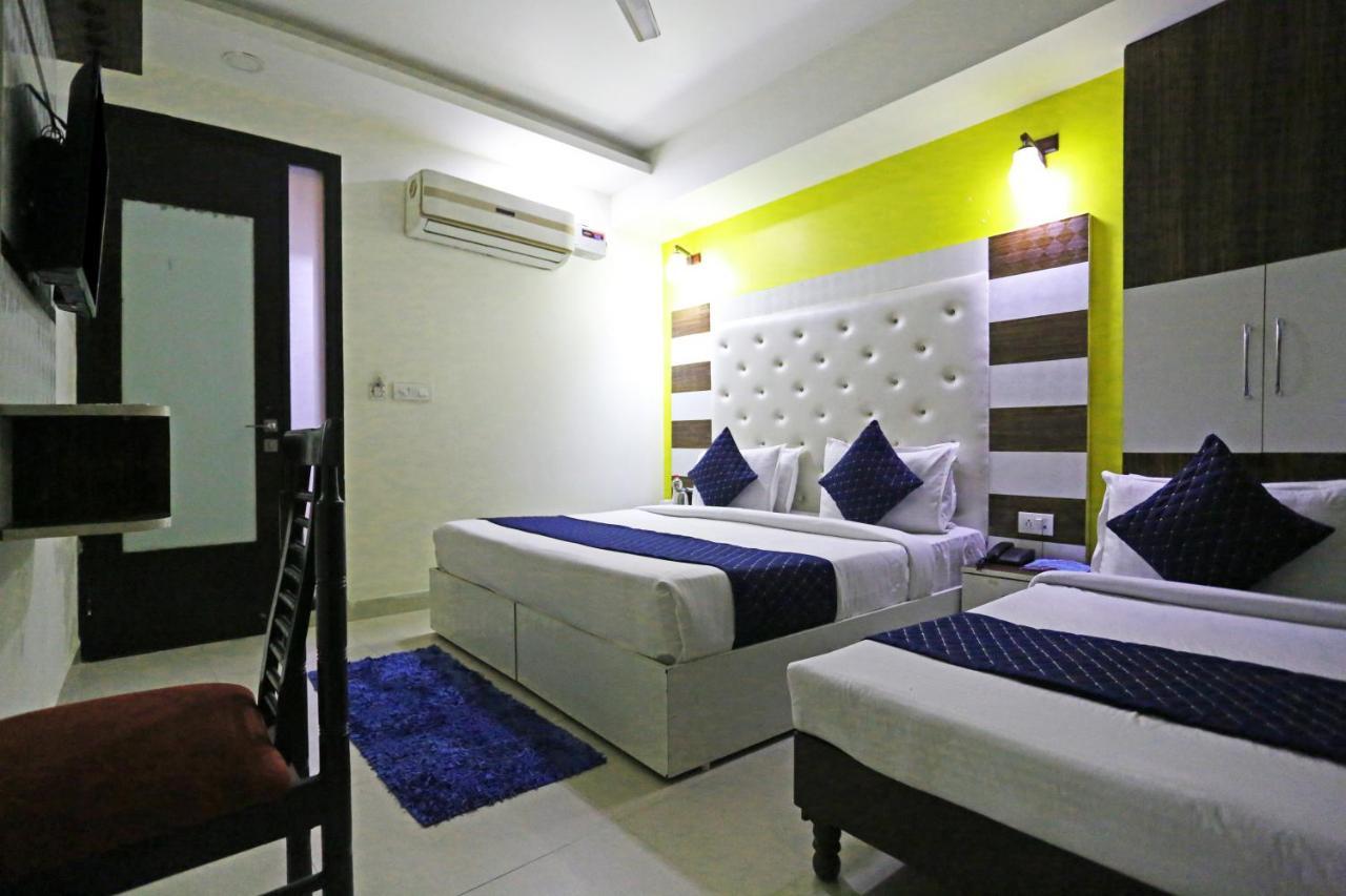 Hotel Star Inn Suite - Delhi Airport ニューデリー エクステリア 写真